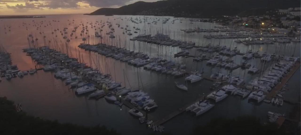 Imagine972 Martinique Bateau Hotel A Quai Le Marin 3 Cabines 3 Salles De Bains 6 Pers Maxi Екстериор снимка