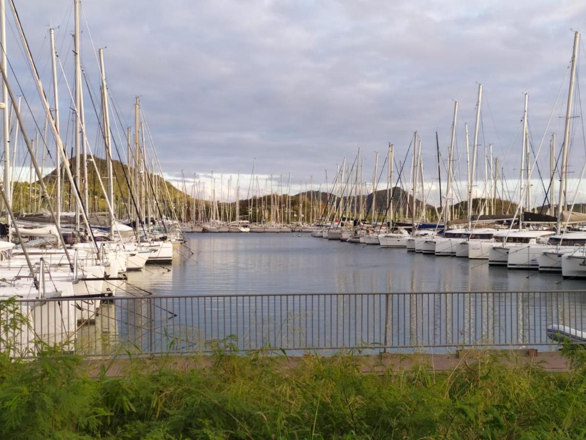Imagine972 Martinique Bateau Hotel A Quai Le Marin 3 Cabines 3 Salles De Bains 6 Pers Maxi Екстериор снимка